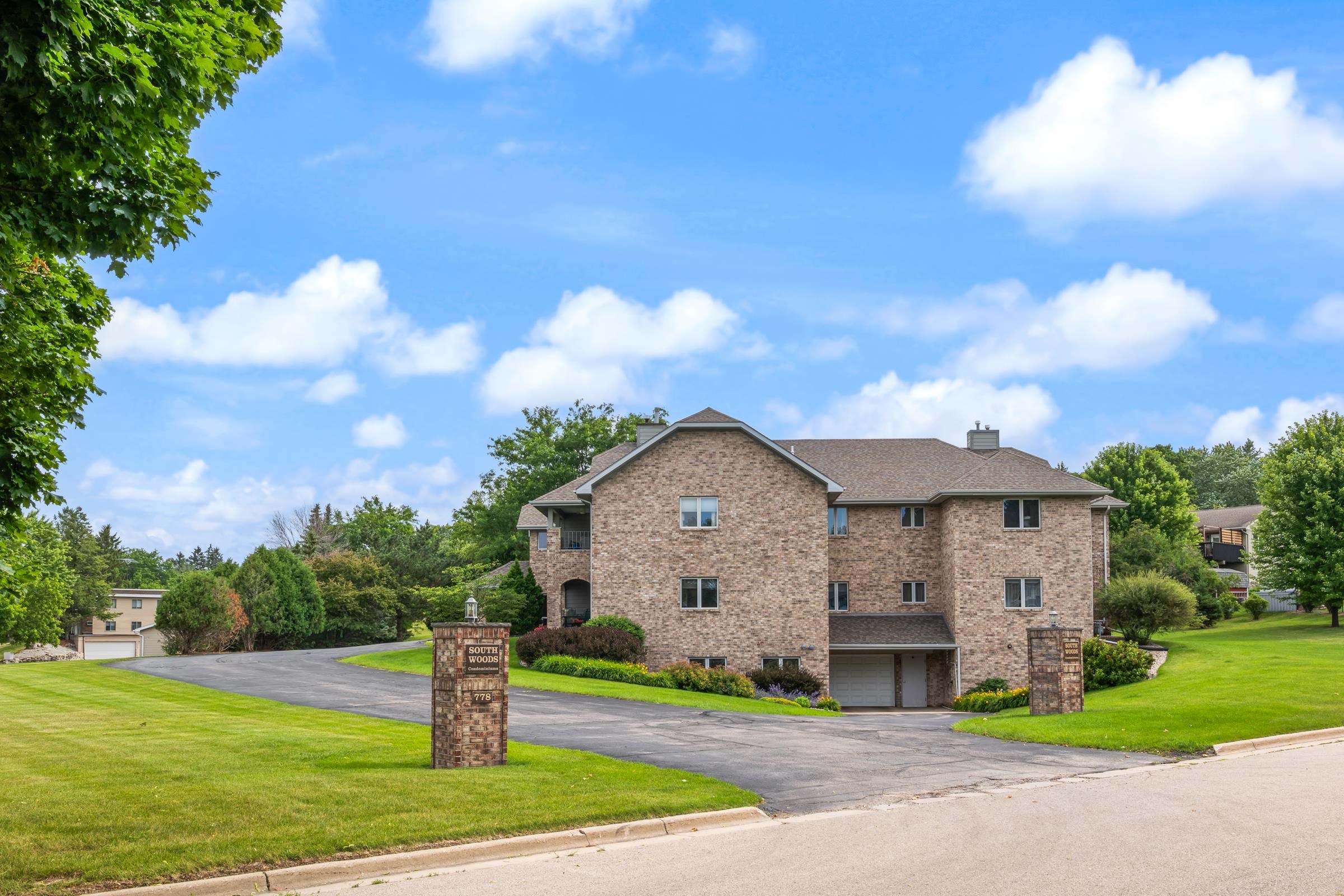 778 Hillside Terrace, Unit L Ripon, WI 54971 - Photo 3 of 74