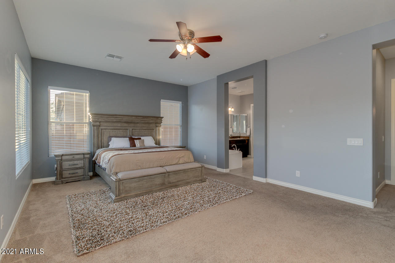2237 East Saddlebrook Road Gilbert, AZ 85298 - Photo 20 of 49 Master suite
