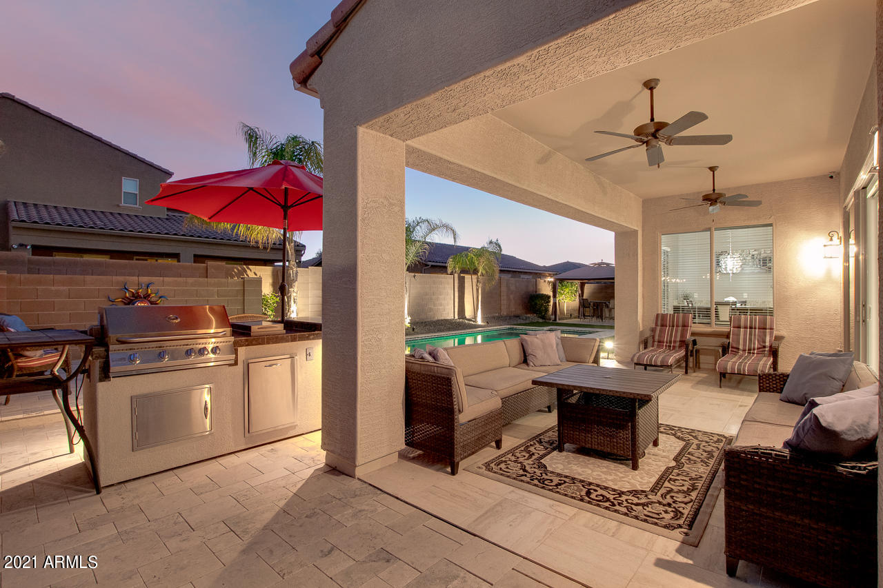 2237 East Saddlebrook Road Gilbert, AZ 85298 - Photo 30 of 49 Patio/bbq
