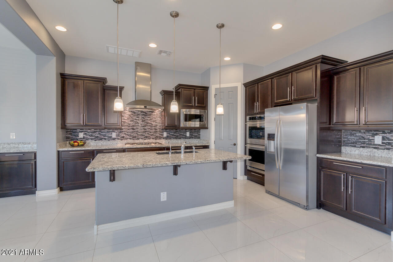 2237 East Saddlebrook Road Gilbert, AZ 85298 - Photo 6 of 49 Gourment kitchen