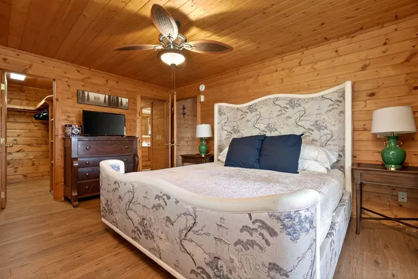 $819,000 | 142 Rayahs Way, Quebeck, TN 38579