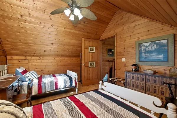 $819,000 | 142 Rayahs Way, Quebeck, TN 38579