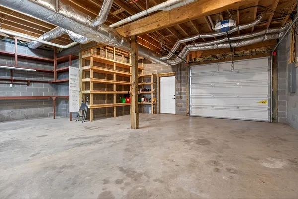 $819,000 | 142 Rayahs Way, Quebeck, TN 38579