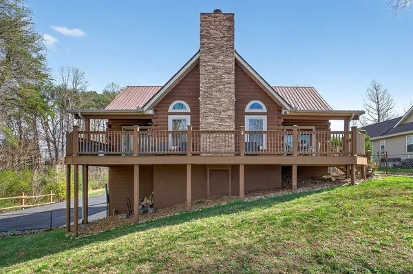$819,000 | 142 Rayahs Way, Quebeck, TN 38579