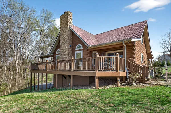 $819,000 | 142 Rayahs Way, Quebeck, TN 38579