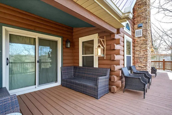 $819,000 | 142 Rayahs Way, Quebeck, TN 38579