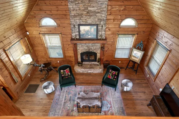 $819,000 | 142 Rayahs Way, Quebeck, TN 38579