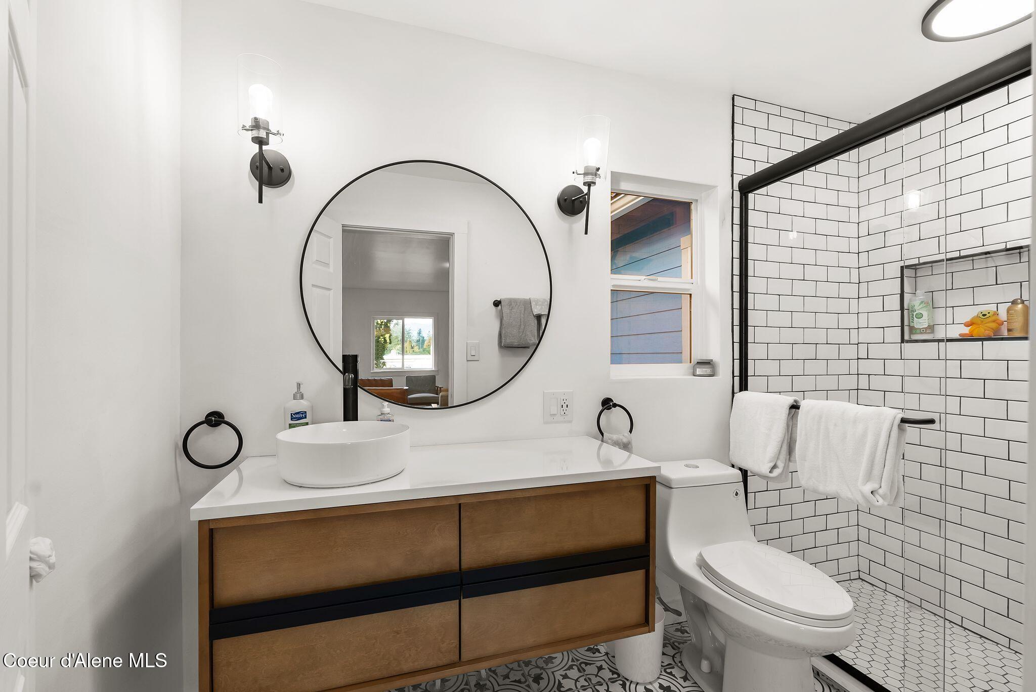 7492 Mohawk Street Bonners Ferry, ID 83805 - Photo 15 of 36 Bathroom (1)