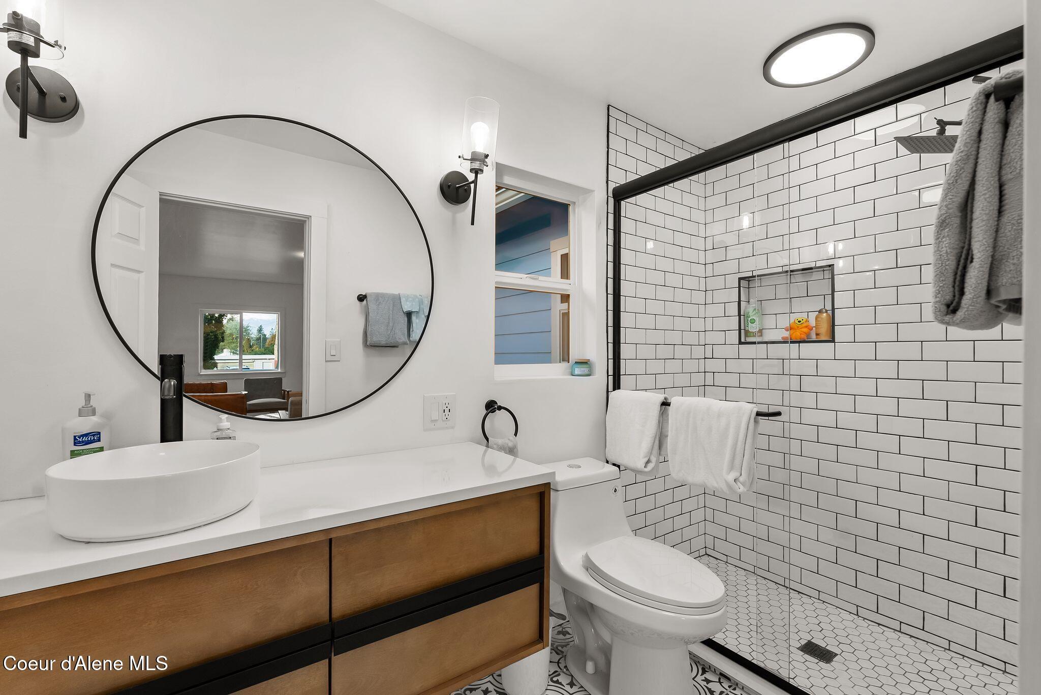 7492 Mohawk Street Bonners Ferry, ID 83805 - Photo 5 of 36 Bathroom (2)