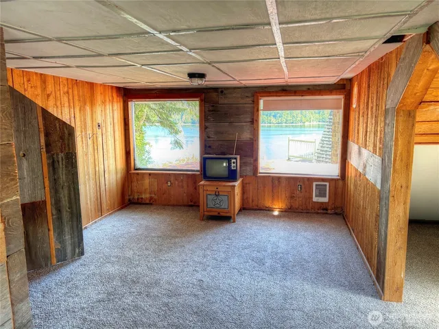 $499,950 | 81 East Panorama Way, Grapeview, WA 98546