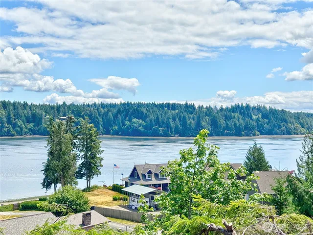 $499,950 | 81 East Panorama Way, Grapeview, WA 98546