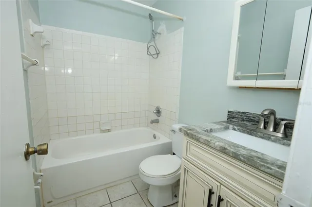 $252,900 | 411 West Gardenia Drive, Orange City, FL 32763