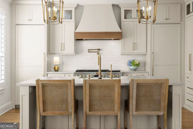 $975,000 | 4542 Montclair Circle, Gainesville, GA 30506