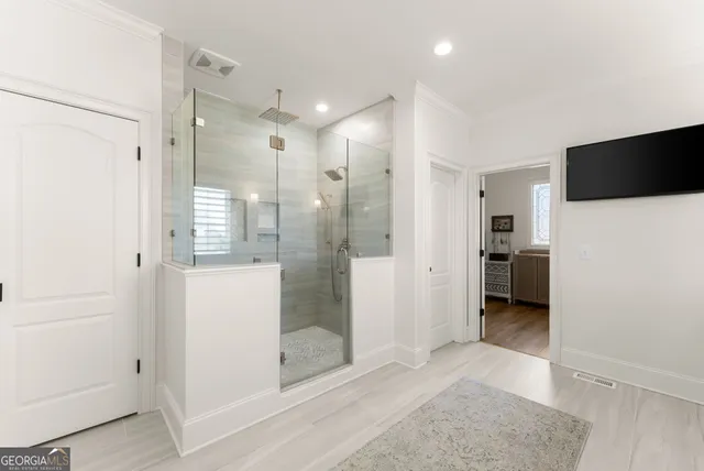 $975,000 | 4542 Montclair Circle, Gainesville, GA 30506