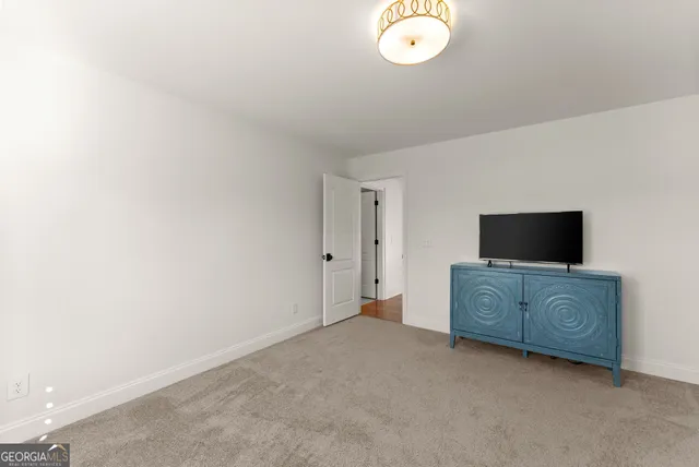 $975,000 | 4542 Montclair Circle, Gainesville, GA 30506