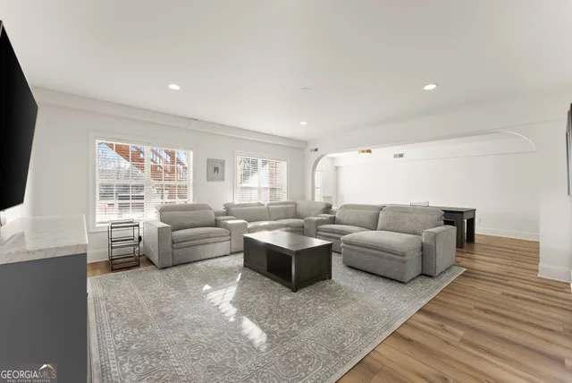 $975,000 | 4542 Montclair Circle, Gainesville, GA 30506