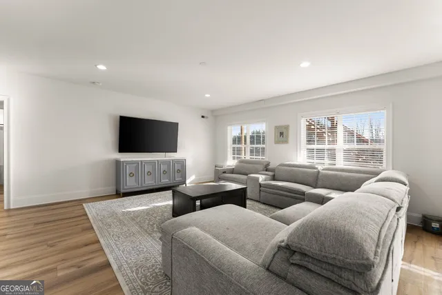 $975,000 | 4542 Montclair Circle, Gainesville, GA 30506