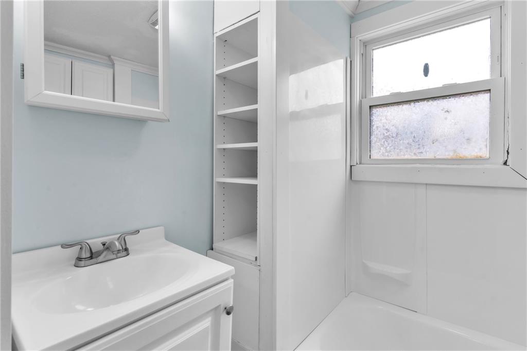 1665 Mercer Road Ellwood City, PA 16117 - Photo 17 of 36