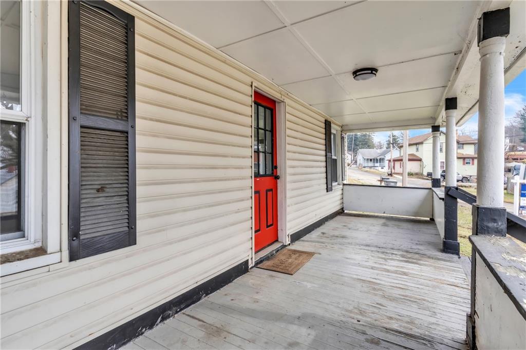 1665 Mercer Road Ellwood City, PA 16117 - Photo 24 of 36