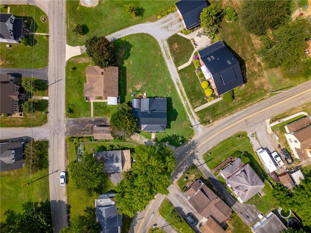 1665 Mercer Road Ellwood City, PA 16117 - Photo 32 of 36
