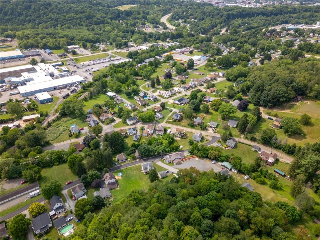 1665 Mercer Road Ellwood City, PA 16117 - Photo 34 of 36