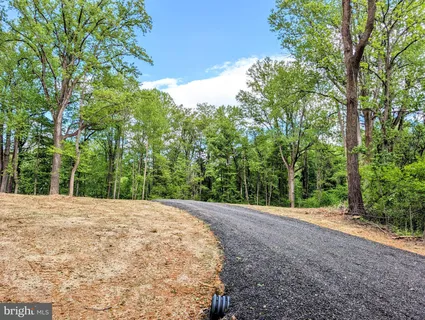 $230,000 | 3964 Hidden Valley Lane, Linden, VA 22642