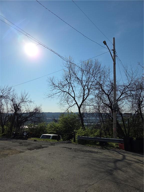 415 Sarah Street Aliquippa, PA 15001 - Photo 4 of 11