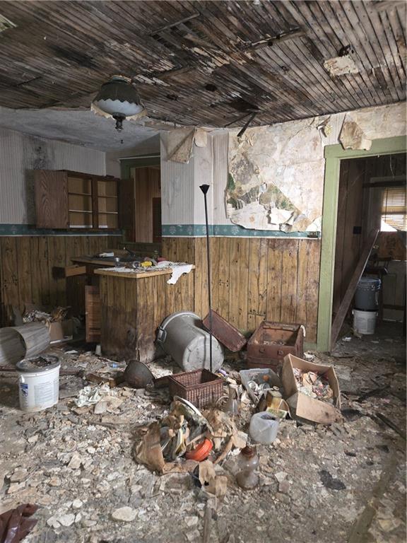 415 Sarah Street Aliquippa, PA 15001 - Photo 7 of 11