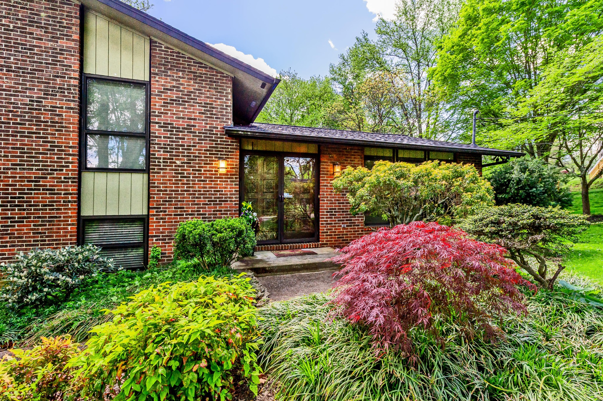 831 Kevin Road Knoxville, TN 37923 - Photo 2 of 32 Gallery Image 2