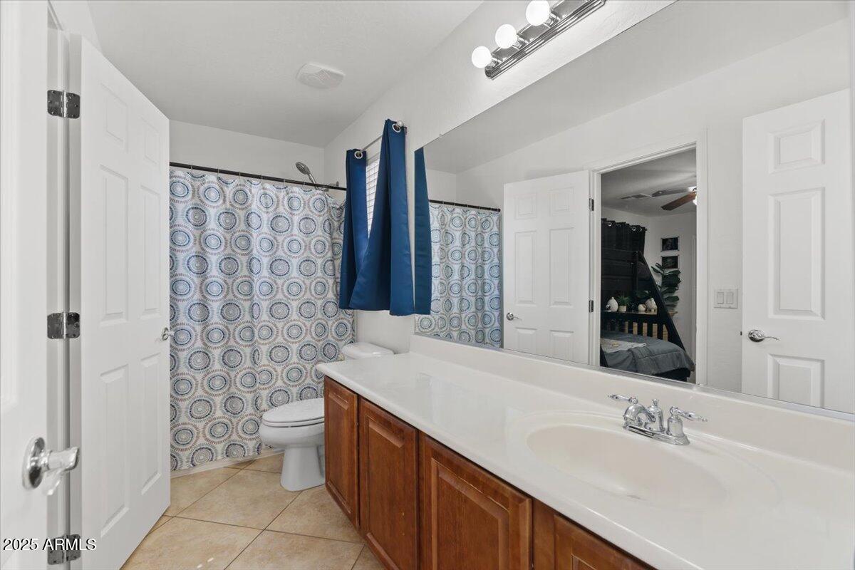 1264 East Walnut Road Gilbert, AZ 85298 - Photo 27 of 40 32-J&J Bath