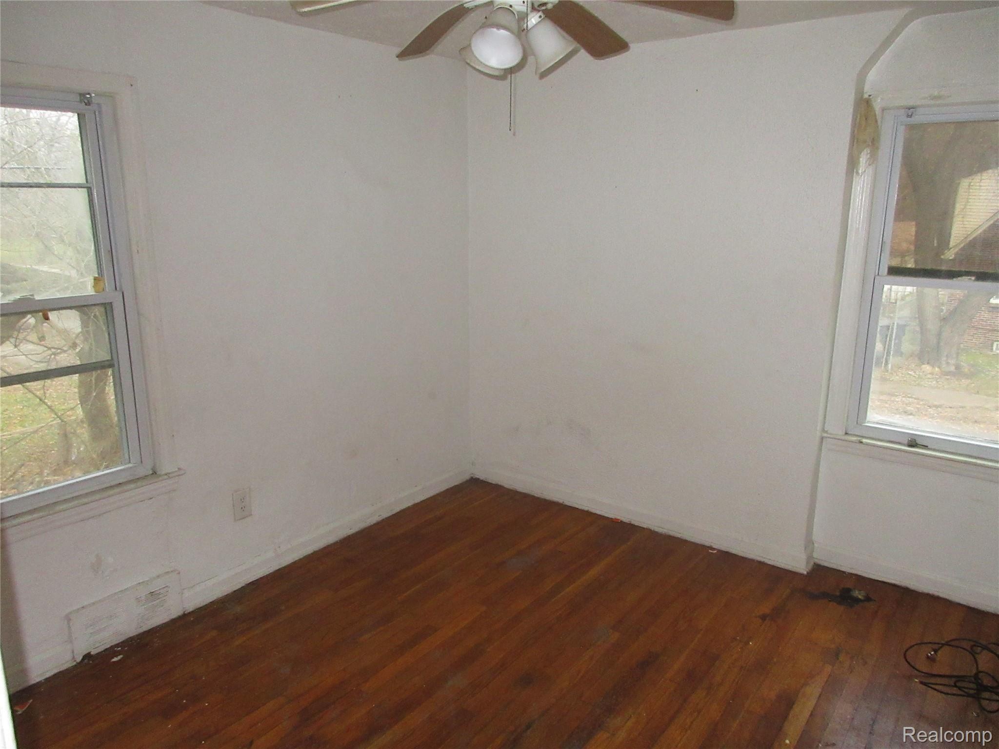 18579-18581 Evergreen Road Detroit, MI 48219 - Photo 12 of 26 IMG_0576.JPG