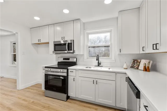 $215,000 | 137 West 85th Street, Kansas City, MO 64114