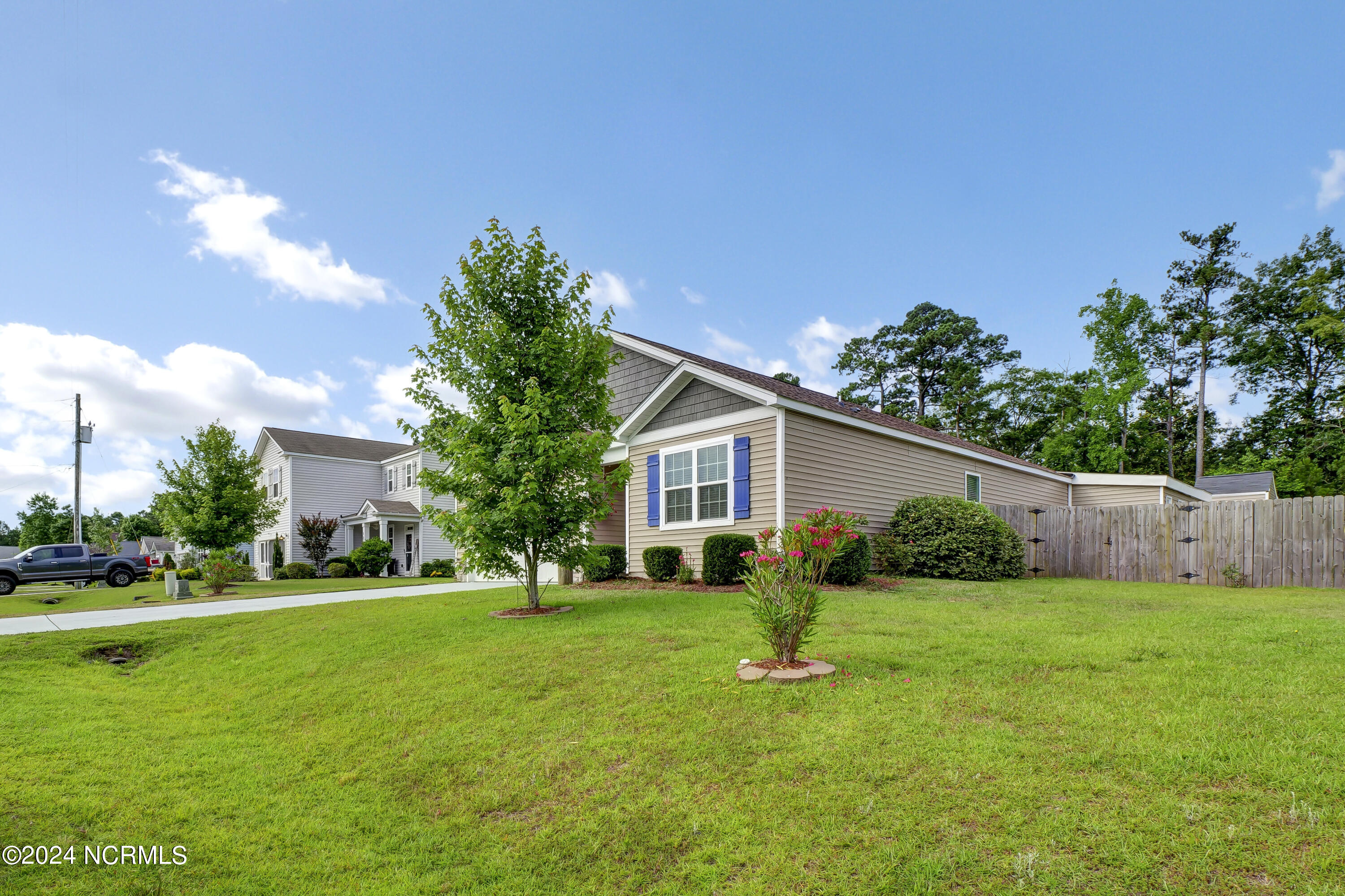 125 Mardella Way Holly Ridge, NC 28445 - Photo 3 of 45 Front