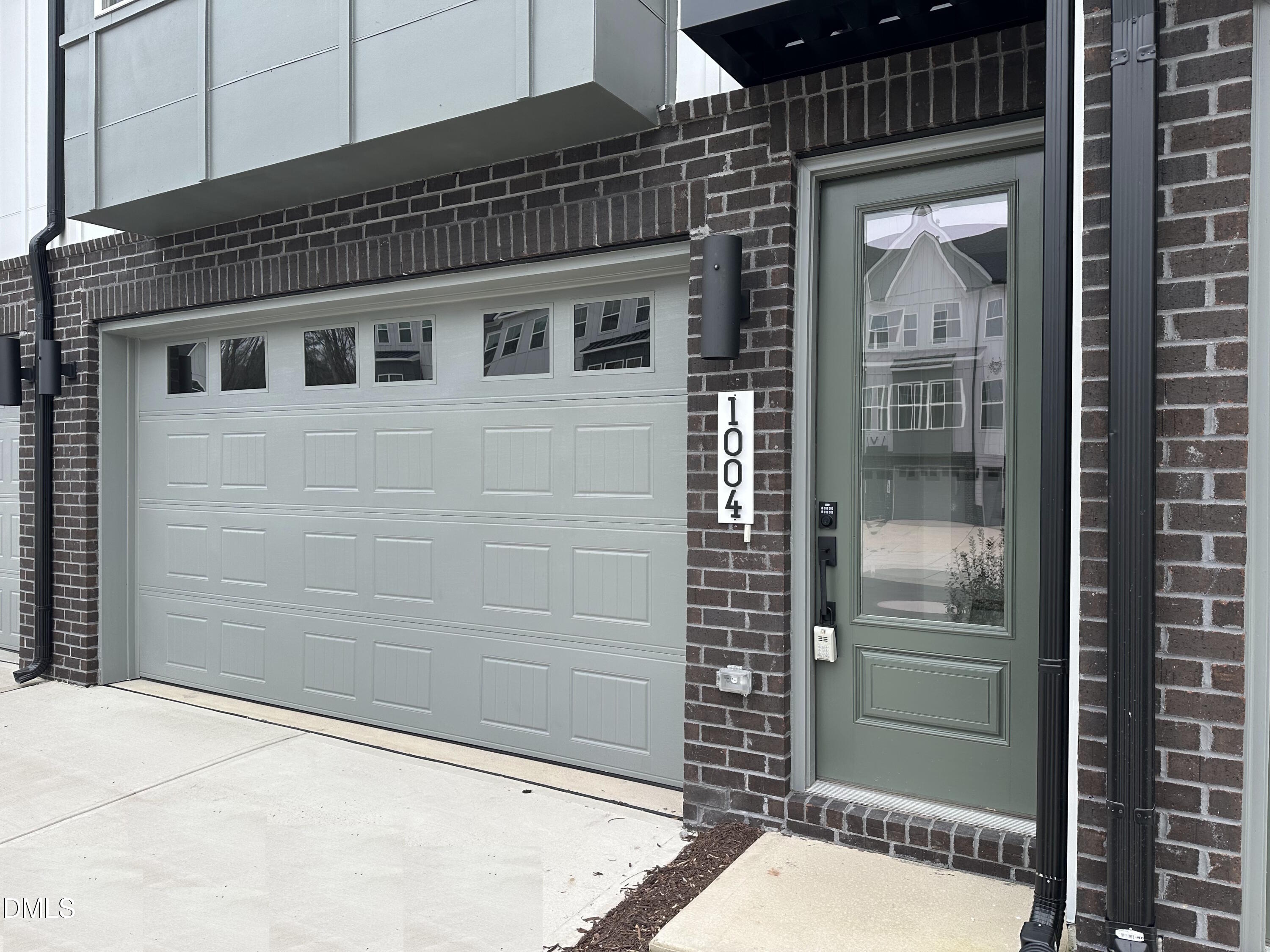 1004 Regalia Road Durham, NC 27713 - Photo 3 of 32 IMG_2205