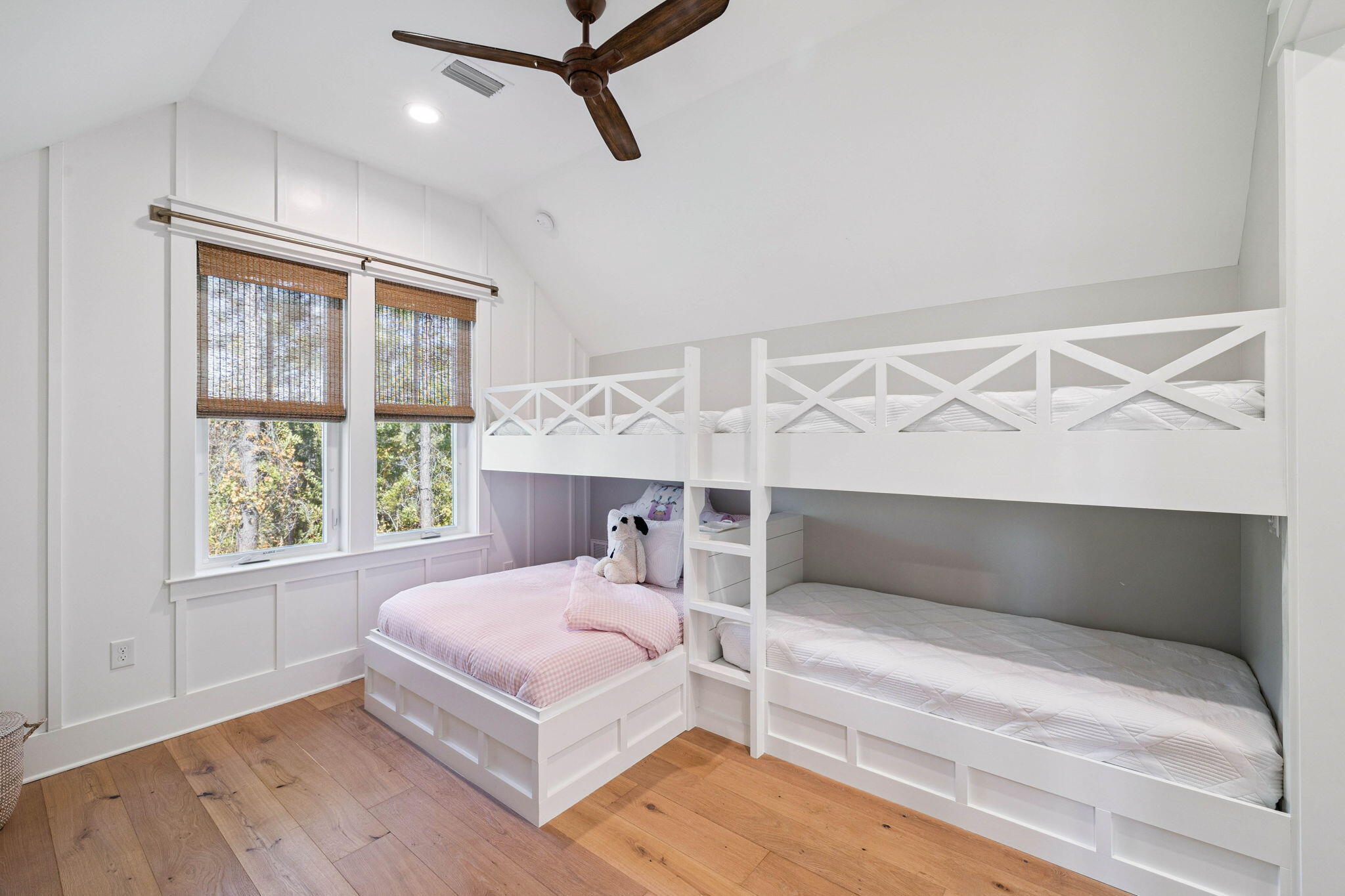 64 White Cottage Road Santa Rosa Beach, FL 32459 - Photo 24 of 35 a bedroom with a bed and a window