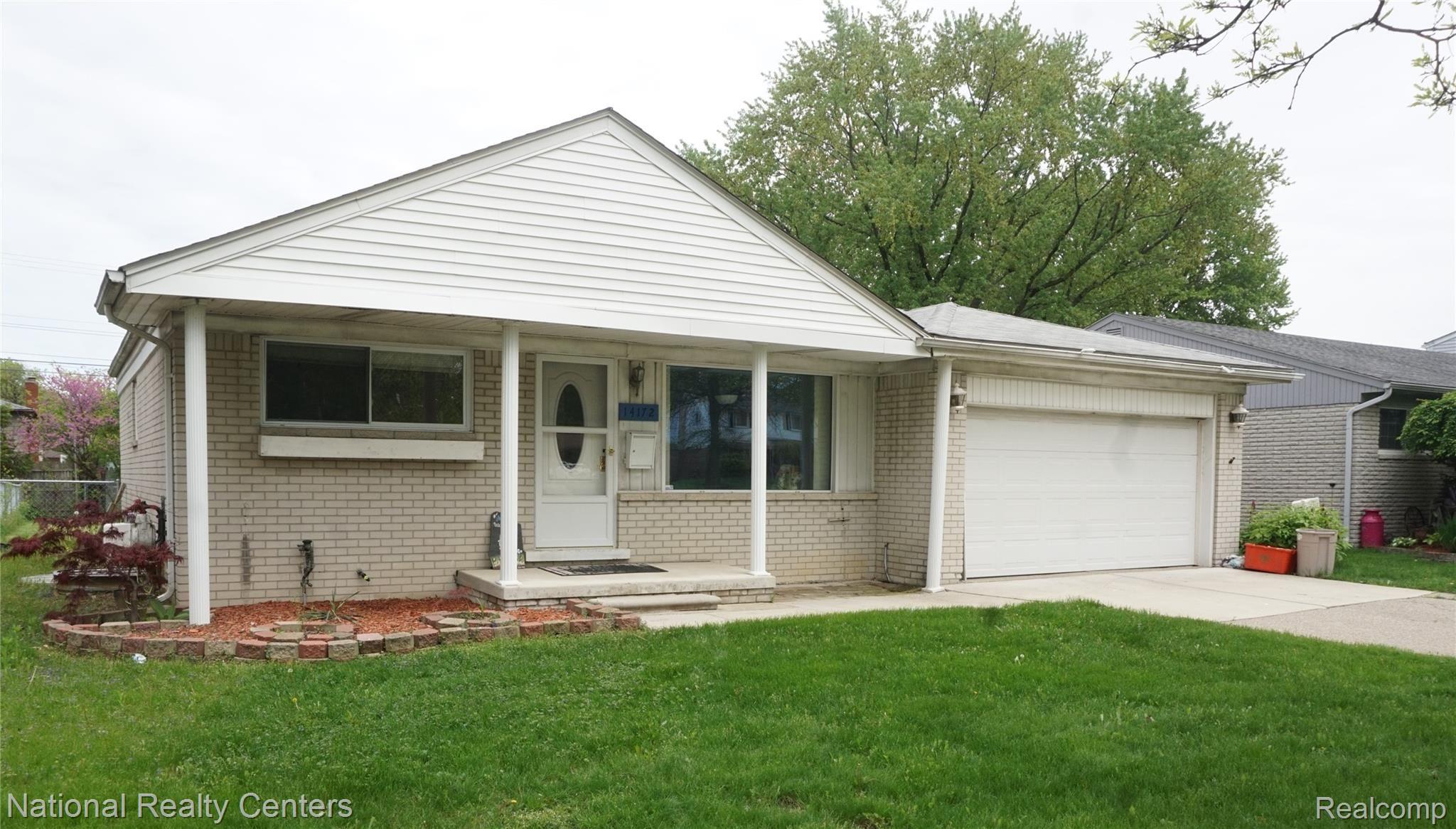 14172 Merriman Road Livonia, MI 48154 - Photo 1 of 26 DSC07132.JPG
