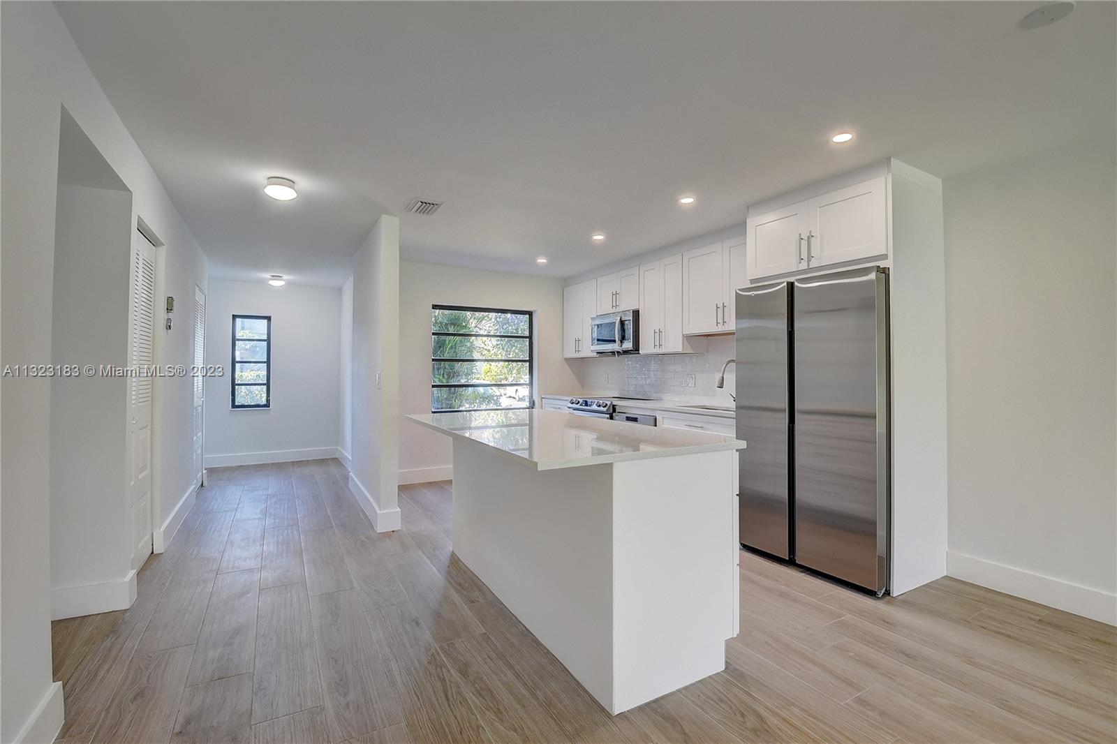 21213 Lago Circle, Unit E Boca Raton, FL 33433 - Photo 8 of 31 Gallery Image 8