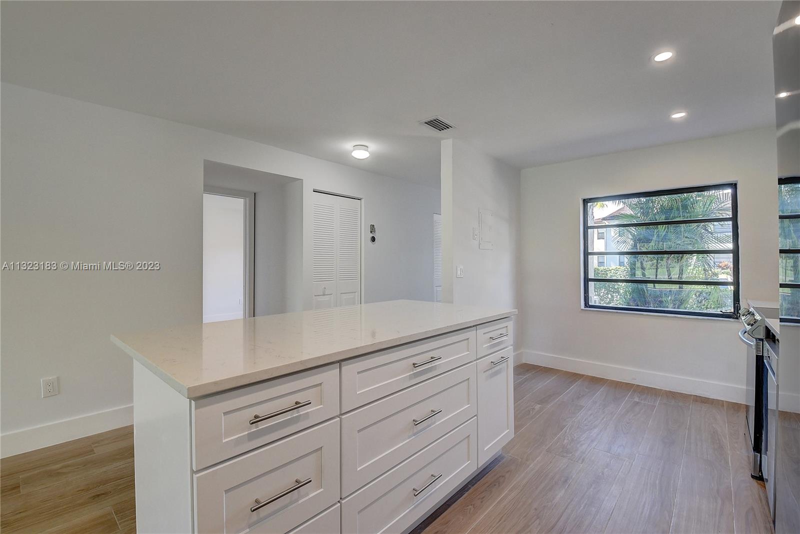 21213 Lago Circle, Unit E Boca Raton, FL 33433 - Photo 9 of 31 Gallery Image 9