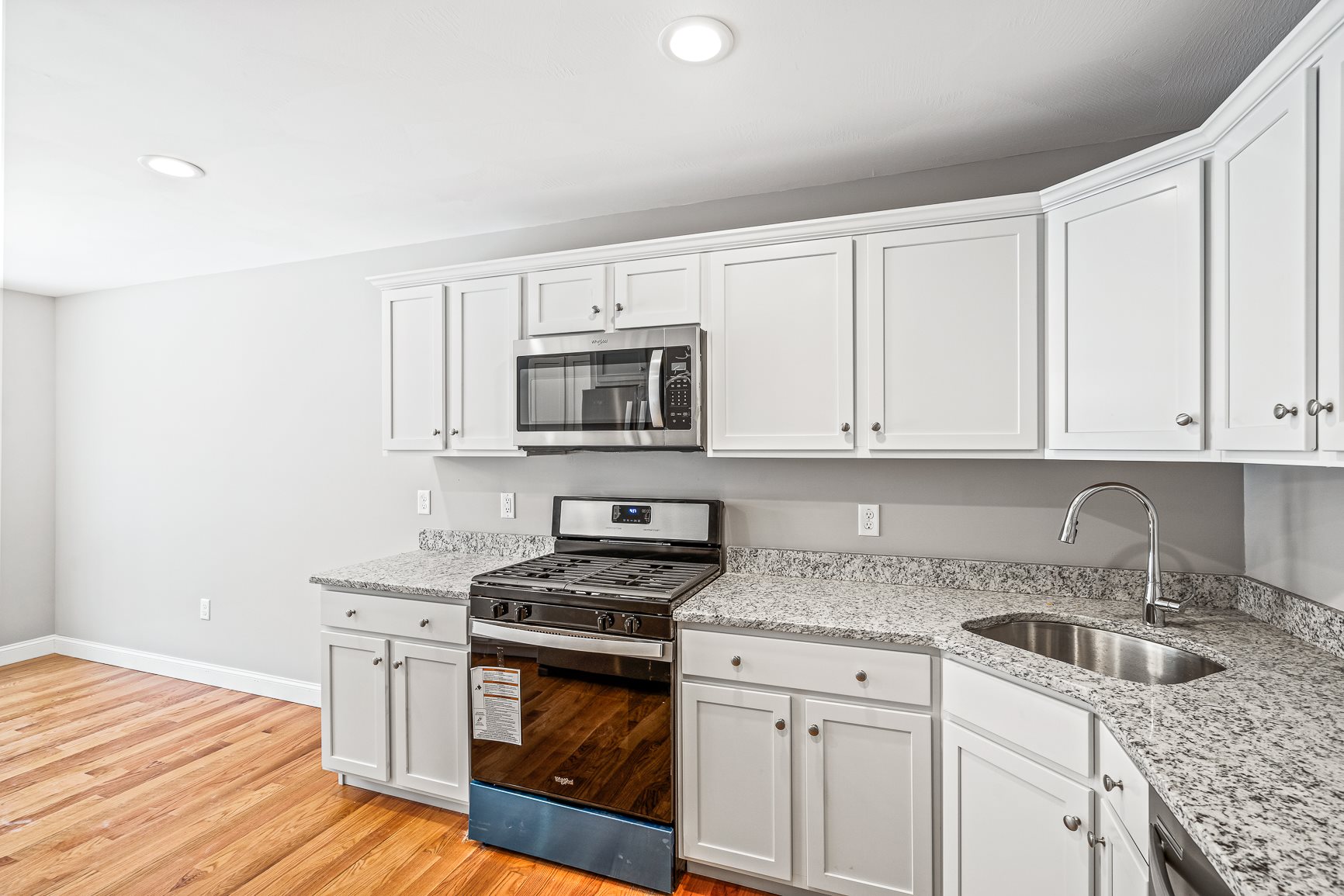 14 B Shelly Drive Pelham, NH 03076 - Photo 9 of 34