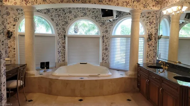 $4,295,000 | 1269 Pocantico Lane, Naples, FL 34110