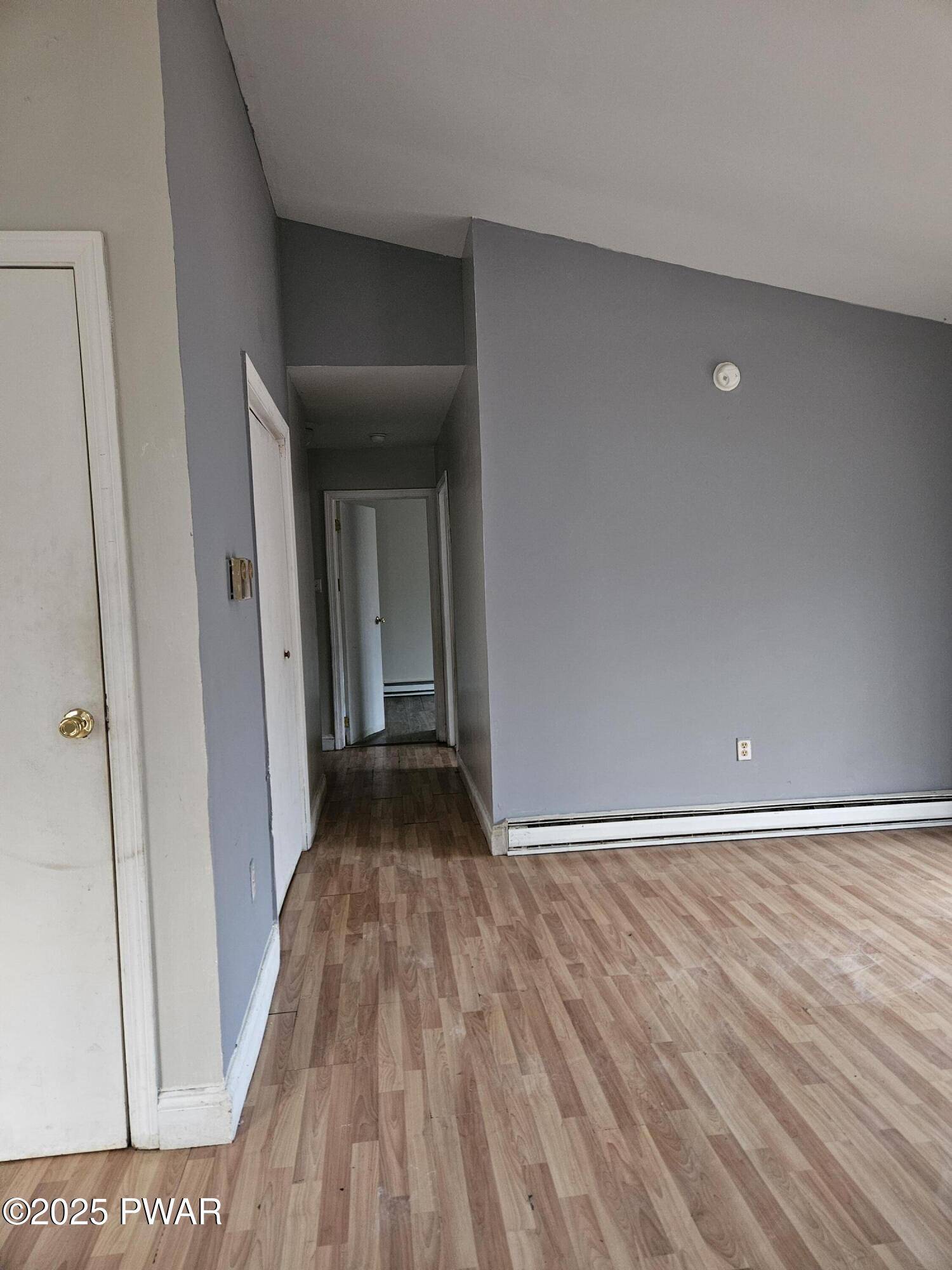 245 Gold Finch Road Bushkill, PA 18324 - Photo 2 of 9