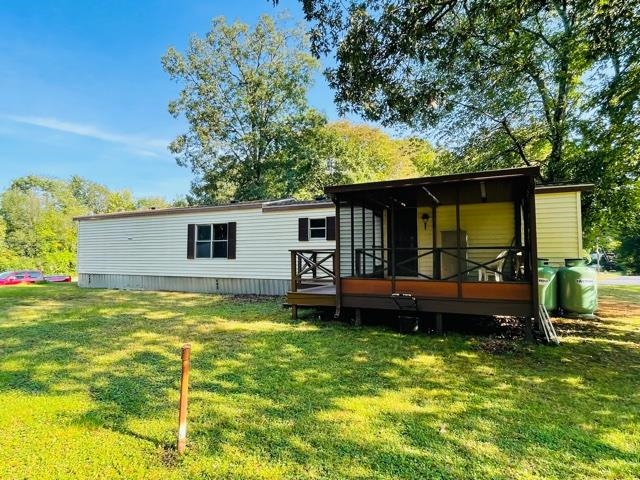 6 Agent Road Raymond, NH 03077 - Photo 3 of 22 Gallery Image 3