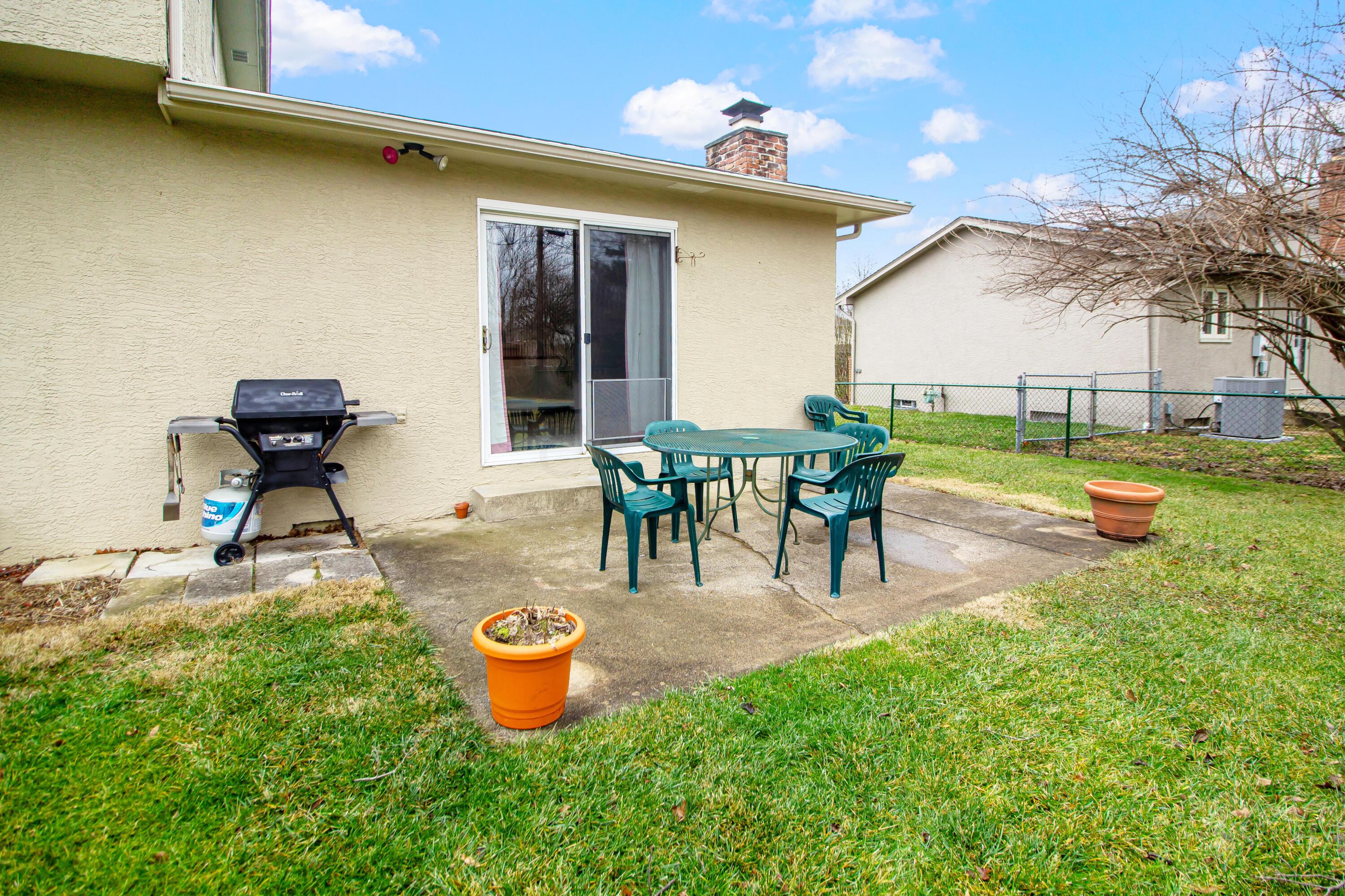 5575 Rockport Road Columbus, OH 43235 - Photo 22 of 28 5575 Rockport rd (23)
