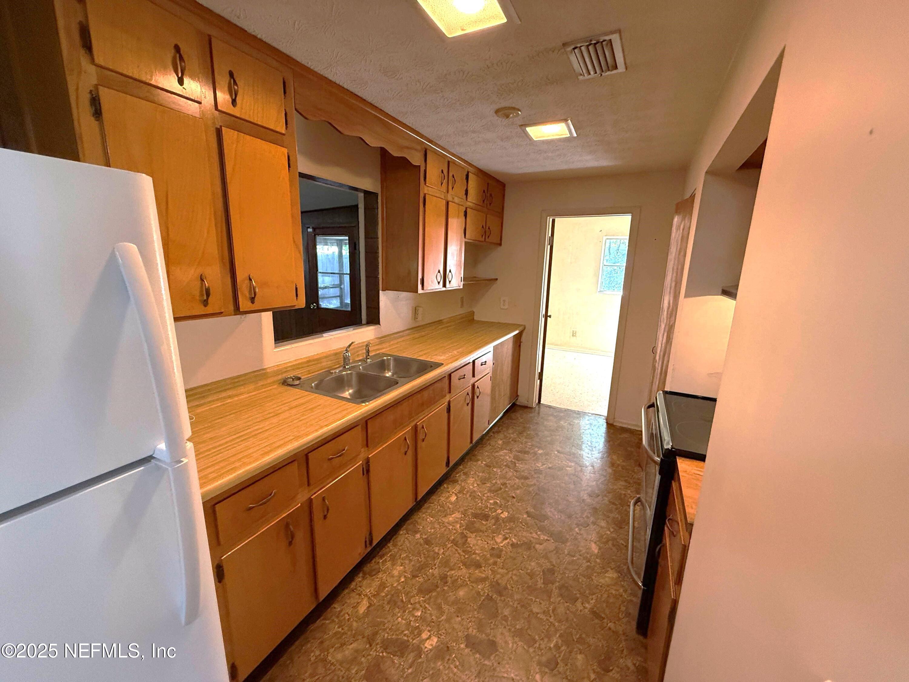 4205 Varner Road Jacksonville, FL 32210 - Photo 10 of 25 kitchen