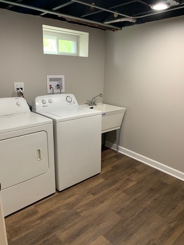 535 Willow Road Wauconda, IL 60084 - Photo 13 of 17 a utility room with dryer and washer