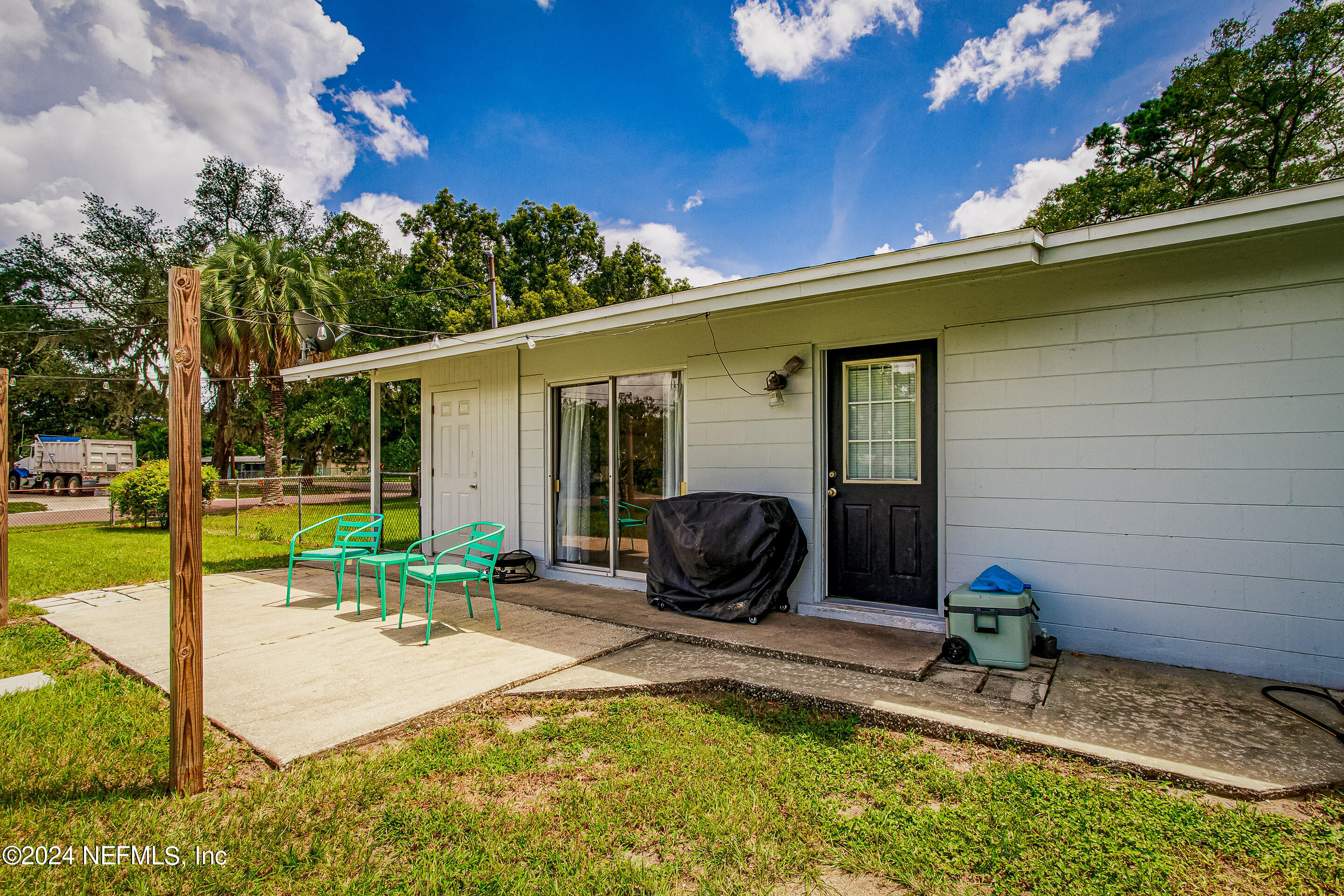 941 Memorial Park Road Jacksonville, FL 32221 - Photo 23 of 29 941 Memorial Park -18 rear2