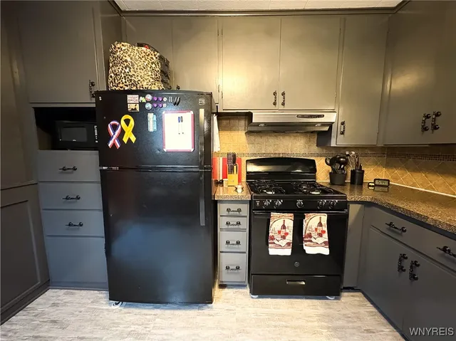 $250,000 | 10 Windsor Street, Attica, NY 14011