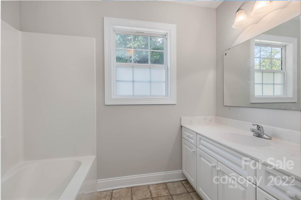 10201 Withers Road Charlotte, NC 28278 - Photo 16 of 27 Gallery Image 16