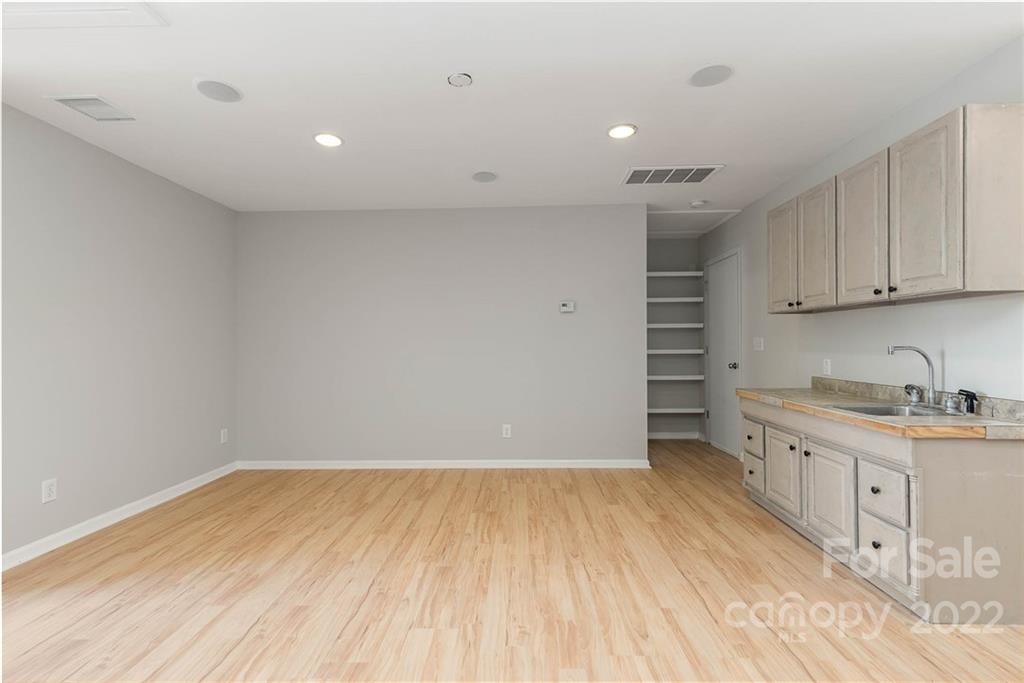 10201 Withers Road Charlotte, NC 28278 - Photo 22 of 27 Gallery Image 22