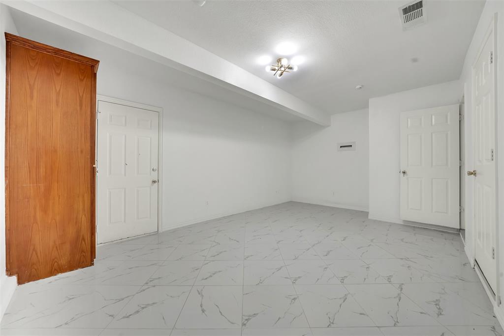 4610 Bucknell Drive Garland, TX 75042 - Photo 7 of 25